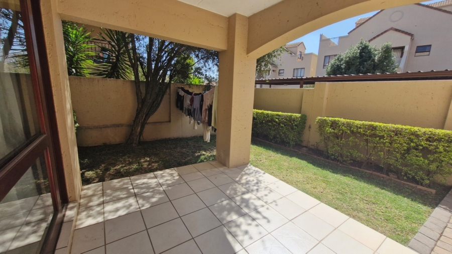 1 Bedroom Property for Sale in Paulshof Gauteng