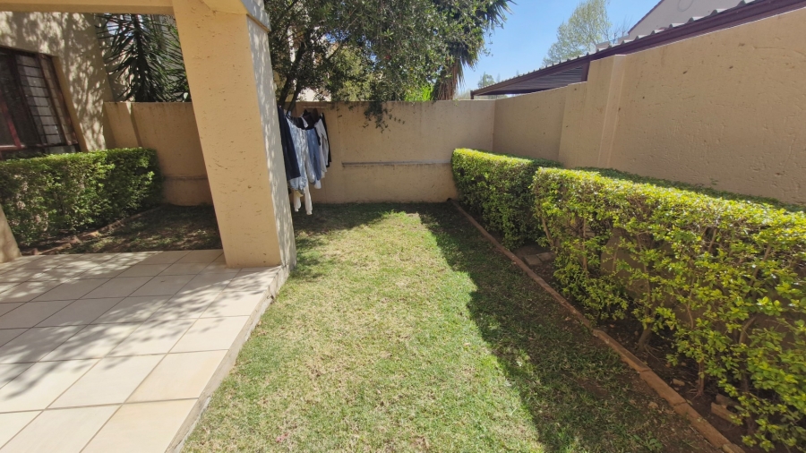1 Bedroom Property for Sale in Paulshof Gauteng
