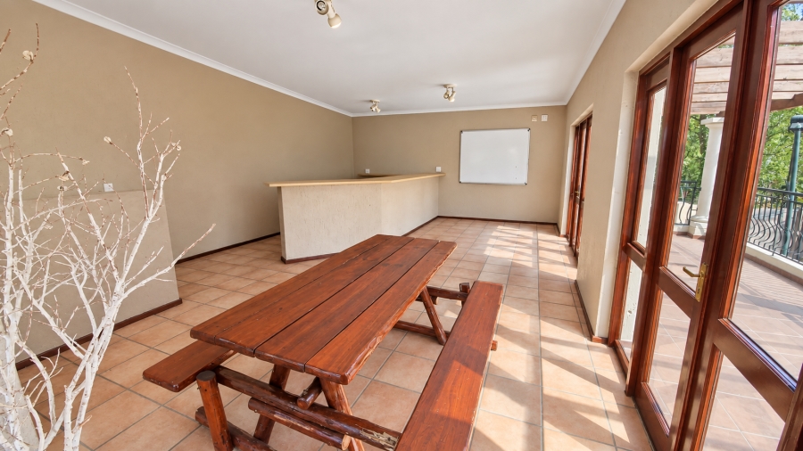 1 Bedroom Property for Sale in Paulshof Gauteng