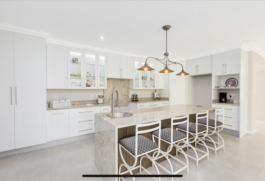 5 Bedroom Property for Sale in Parkmore Gauteng