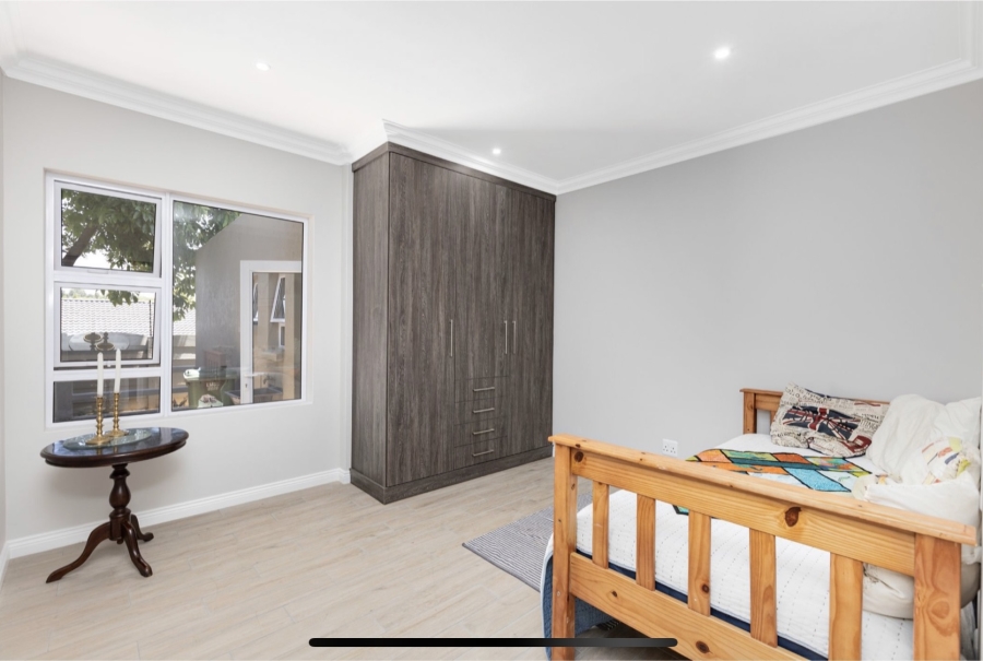 5 Bedroom Property for Sale in Parkmore Gauteng