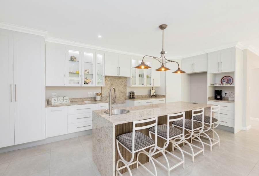 5 Bedroom Property for Sale in Parkmore Gauteng
