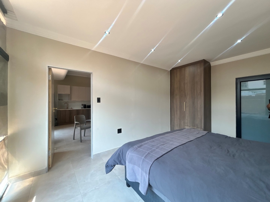 To Let 1 Bedroom Property for Rent in Houghton Estate Gauteng