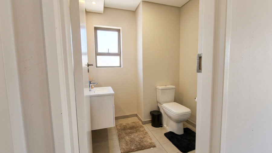 3 Bedroom Property for Sale in Waverley Gauteng
