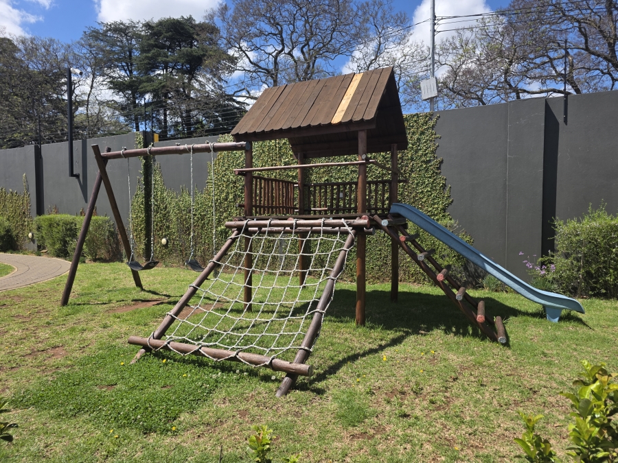 3 Bedroom Property for Sale in Waverley Gauteng