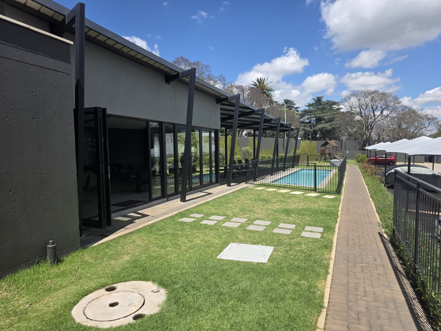 3 Bedroom Property for Sale in Waverley Gauteng