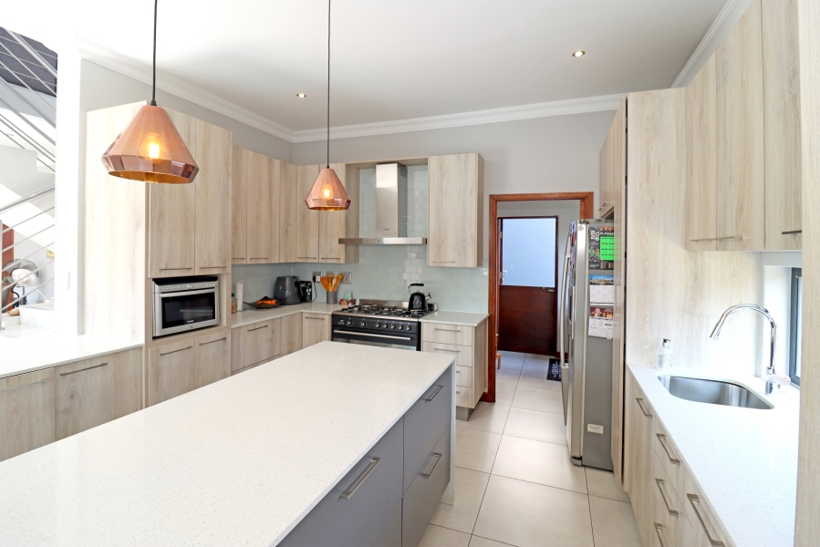 4 Bedroom Property for Sale in Waterfall Country Village Gauteng