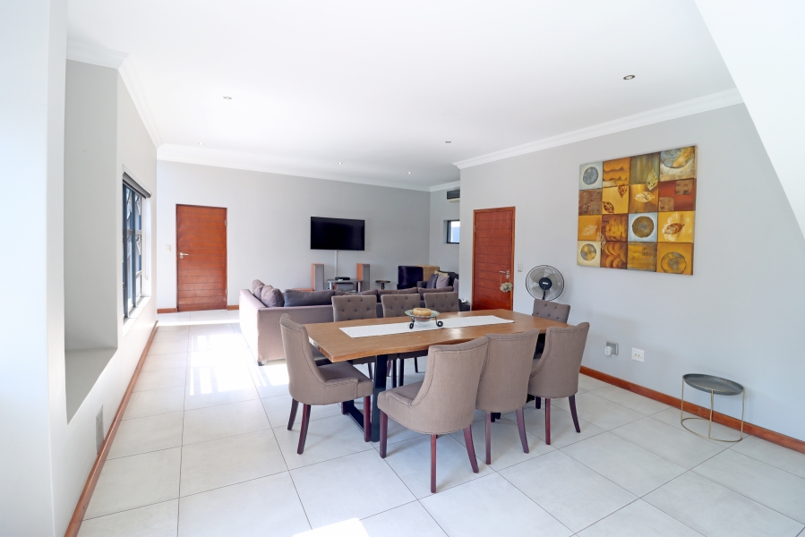 4 Bedroom Property for Sale in Waterfall Country Village Gauteng