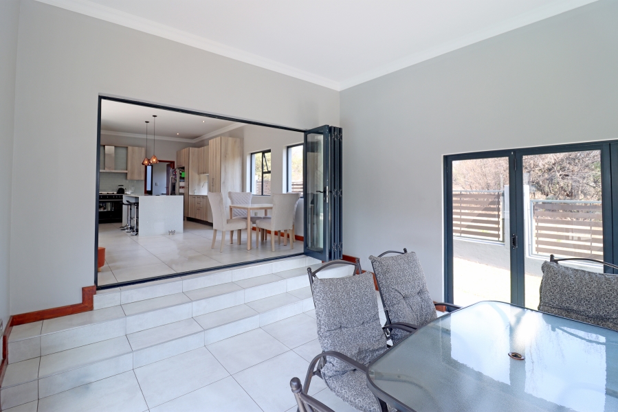 4 Bedroom Property for Sale in Waterfall Country Village Gauteng