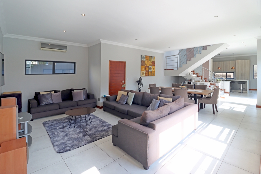 4 Bedroom Property for Sale in Waterfall Country Village Gauteng