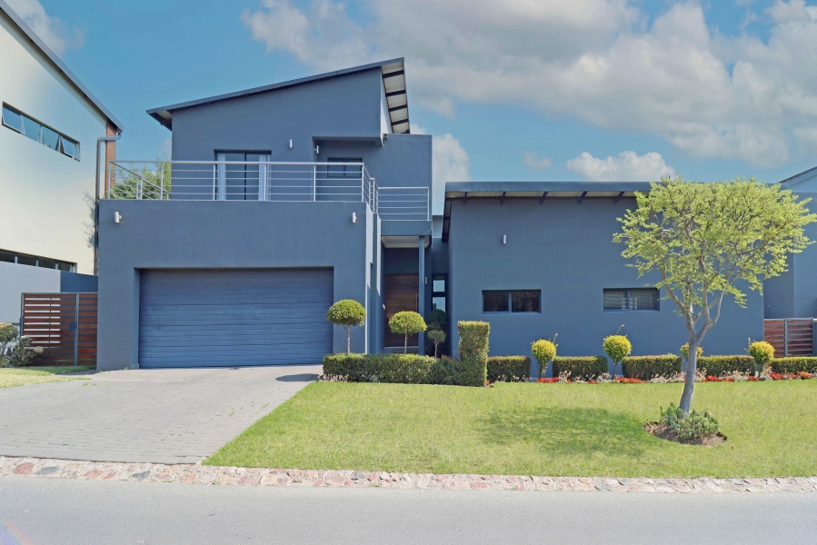 4 Bedroom Property for Sale in Waterfall Country Village Gauteng