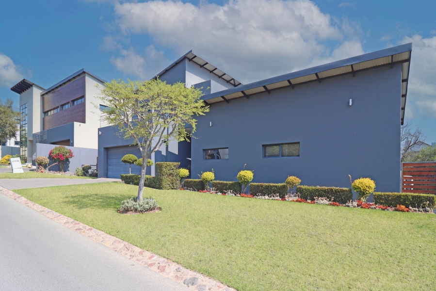 4 Bedroom Property for Sale in Waterfall Country Village Gauteng