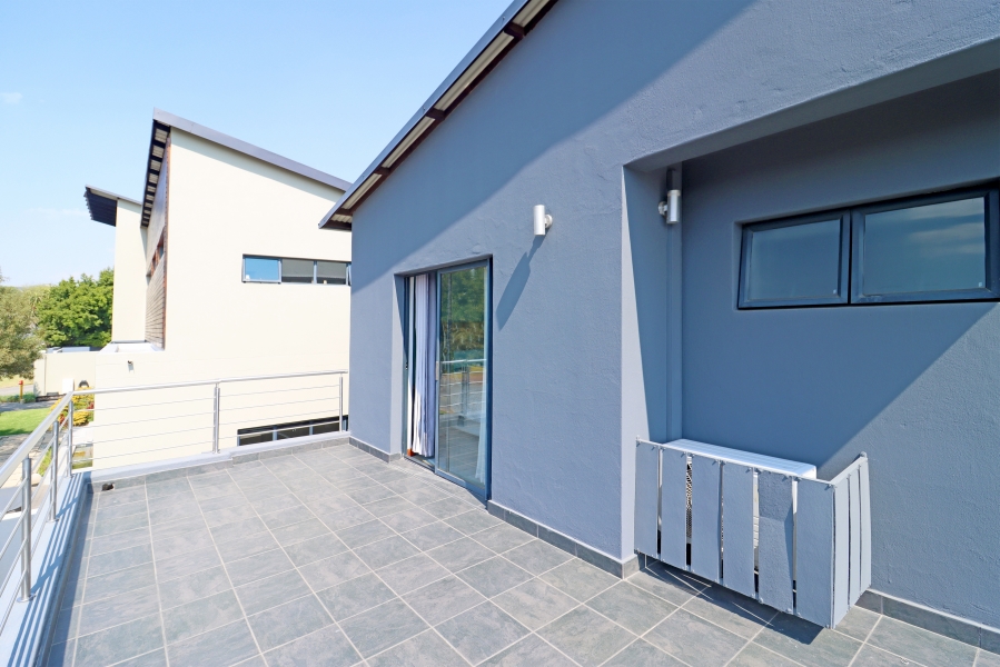 4 Bedroom Property for Sale in Waterfall Country Village Gauteng