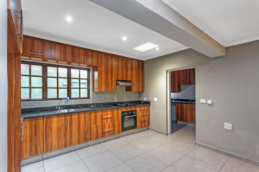 3 Bedroom Property for Sale in Lonehill Gauteng