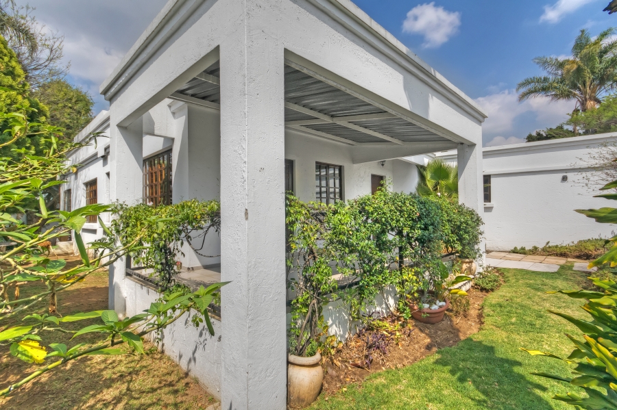 3 Bedroom Property for Sale in Lonehill Gauteng