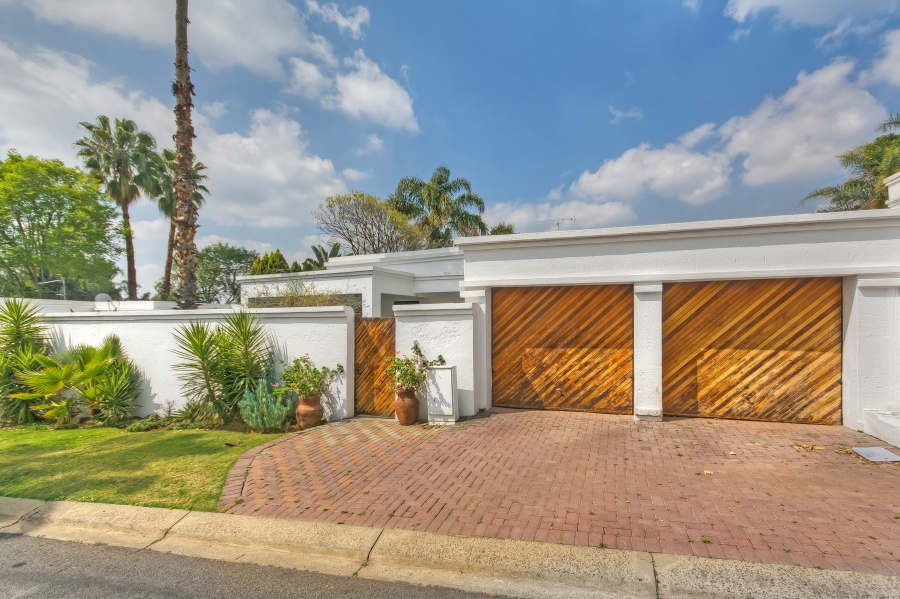 3 Bedroom Property for Sale in Lonehill Gauteng