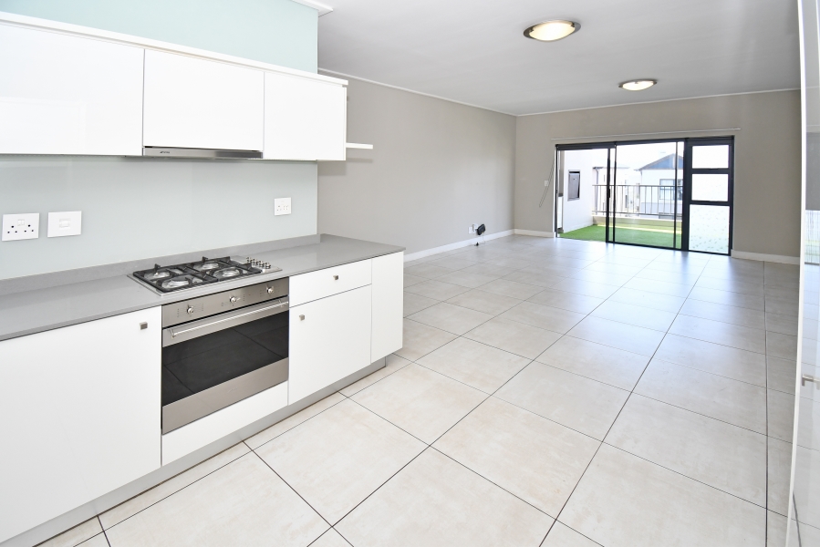 2 Bedroom Property for Sale in The Polofields Gauteng