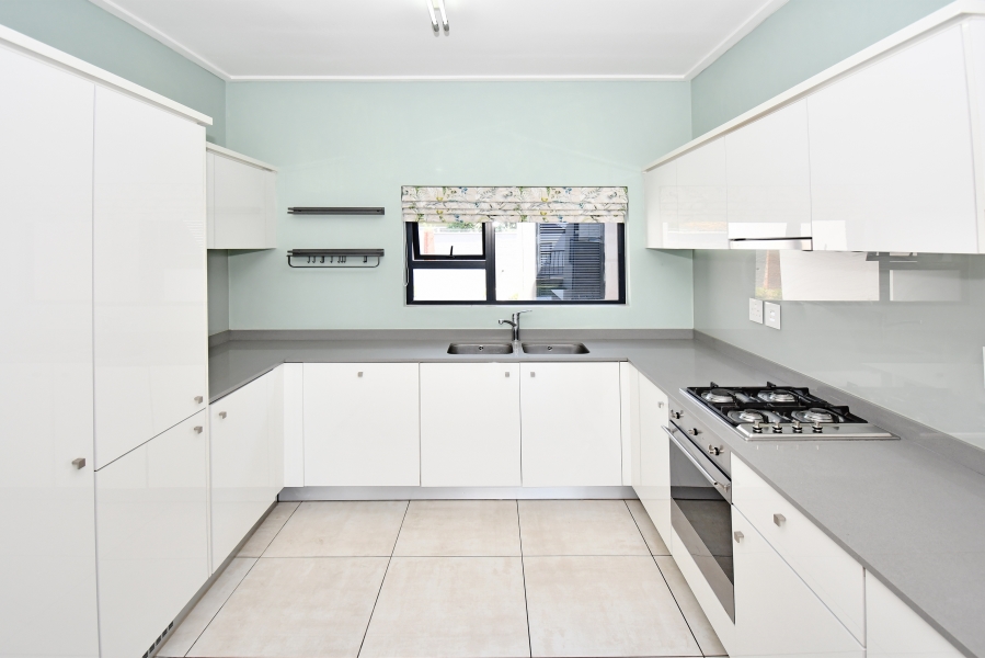 2 Bedroom Property for Sale in The Polofields Gauteng