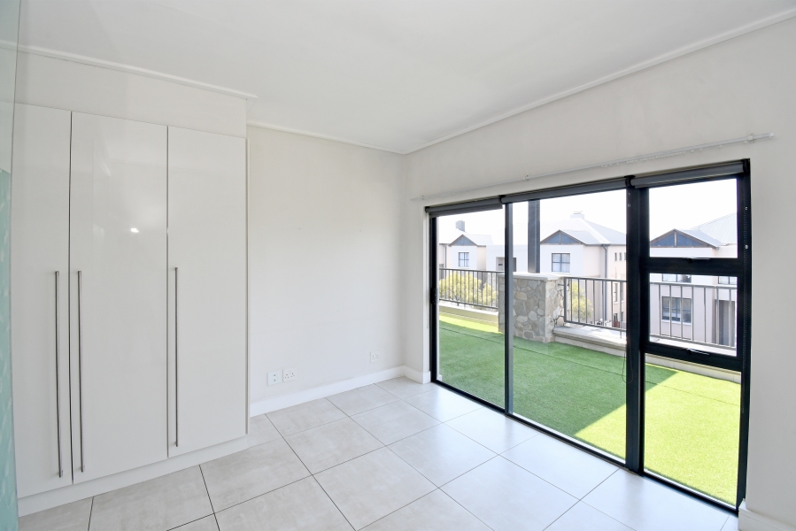 2 Bedroom Property for Sale in The Polofields Gauteng