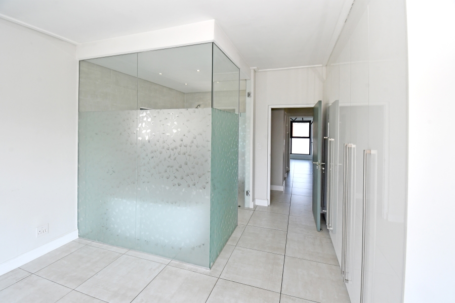 2 Bedroom Property for Sale in The Polofields Gauteng