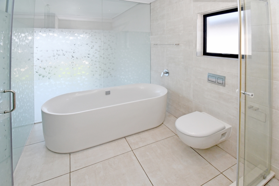 2 Bedroom Property for Sale in The Polofields Gauteng