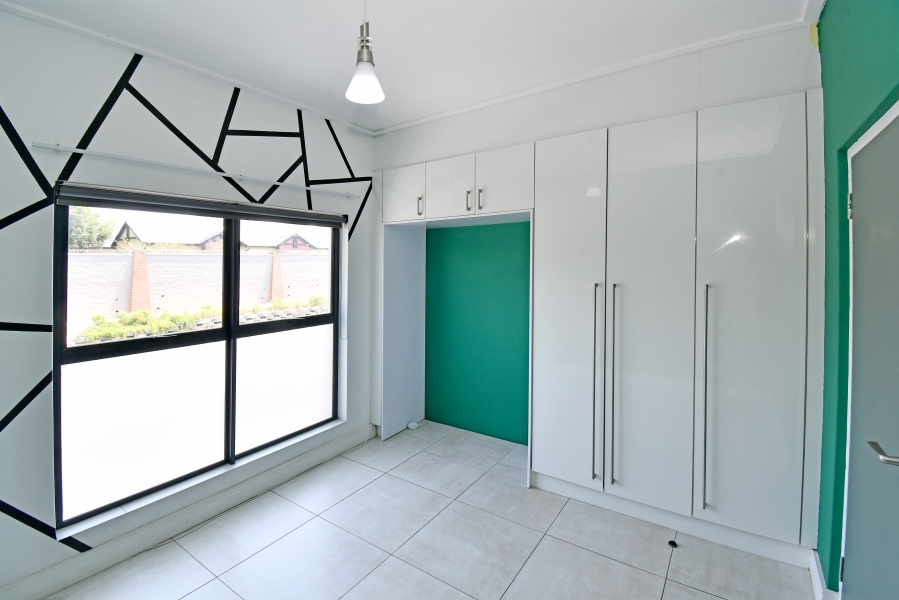2 Bedroom Property for Sale in The Polofields Gauteng