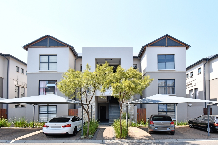 2 Bedroom Property for Sale in The Polofields Gauteng