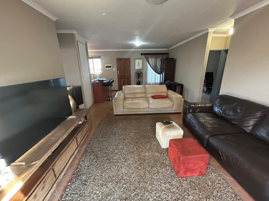 3 Bedroom Property for Sale in Halfway Gardens Gauteng