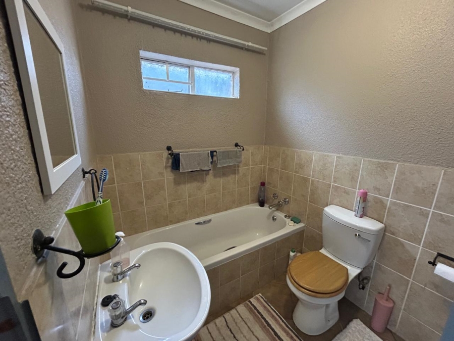 3 Bedroom Property for Sale in Halfway Gardens Gauteng