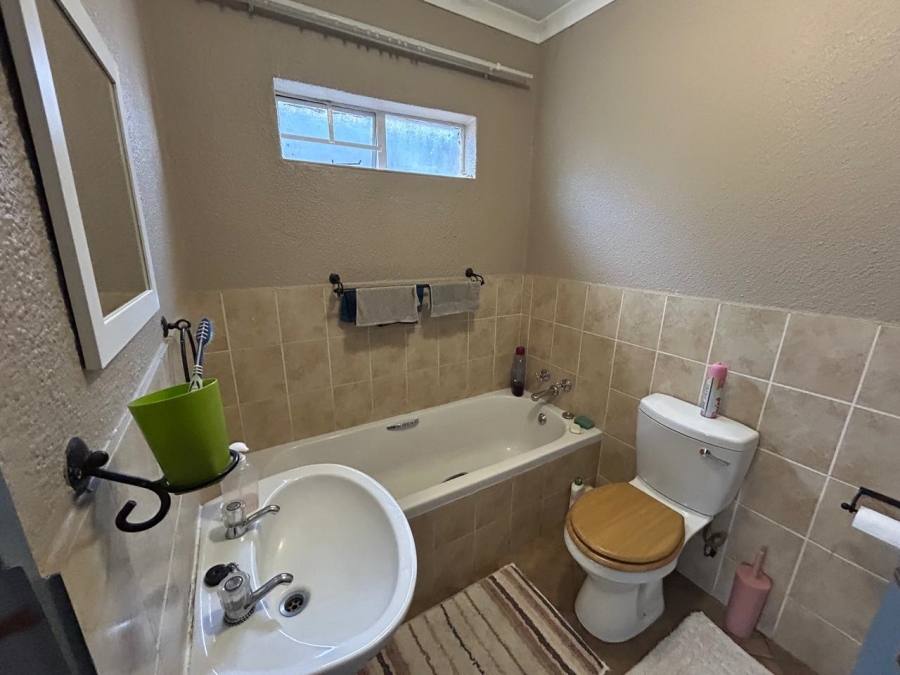 3 Bedroom Property for Sale in Halfway Gardens Gauteng