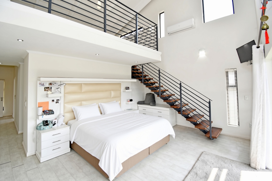 4 Bedroom Property for Sale in Waterfall Country Village Gauteng