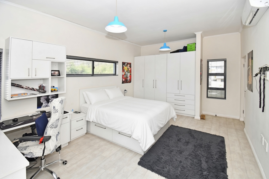 4 Bedroom Property for Sale in Waterfall Country Village Gauteng