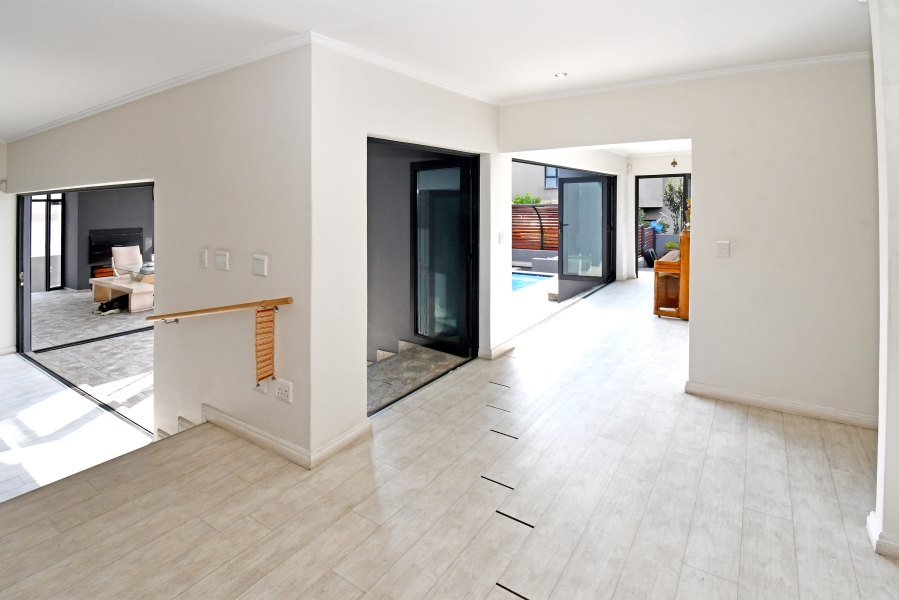 4 Bedroom Property for Sale in Waterfall Country Village Gauteng