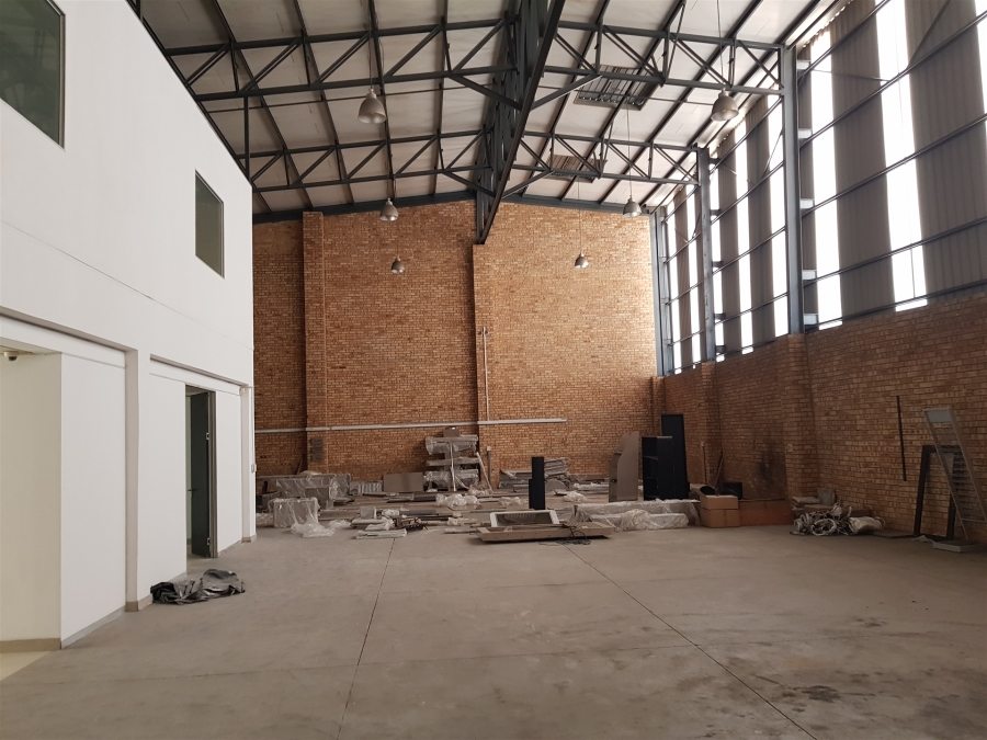 To Let Commercial Property for Rent in North Riding Gauteng