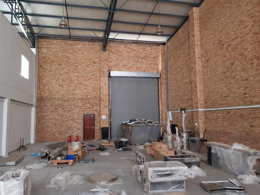 To Let Commercial Property for Rent in North Riding Gauteng