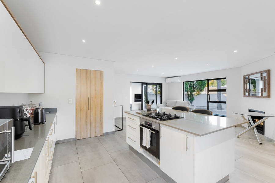 3 Bedroom Property for Sale in Beverley Gauteng