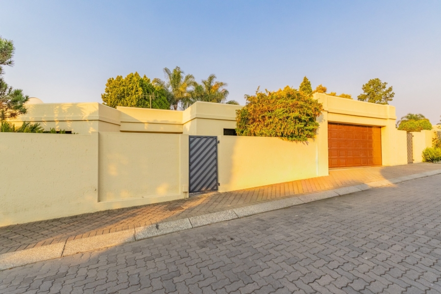 3 Bedroom Property for Sale in Beverley Gauteng