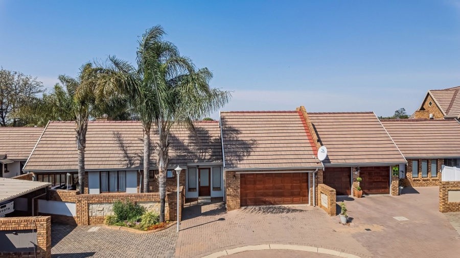 3 Bedroom Property for Sale in Glen Marais Gauteng