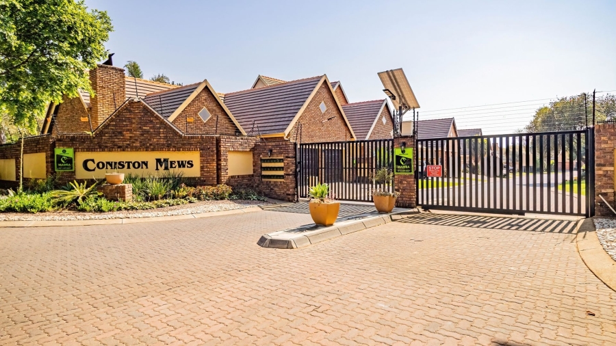 3 Bedroom Property for Sale in Glen Marais Gauteng