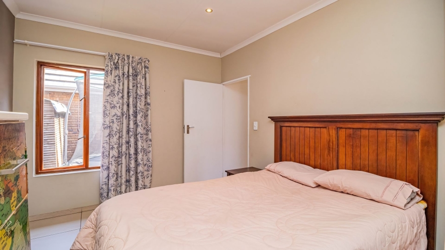 3 Bedroom Property for Sale in Glen Marais Gauteng