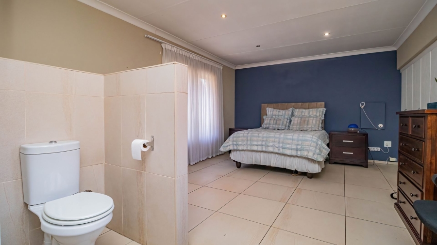 3 Bedroom Property for Sale in Glen Marais Gauteng