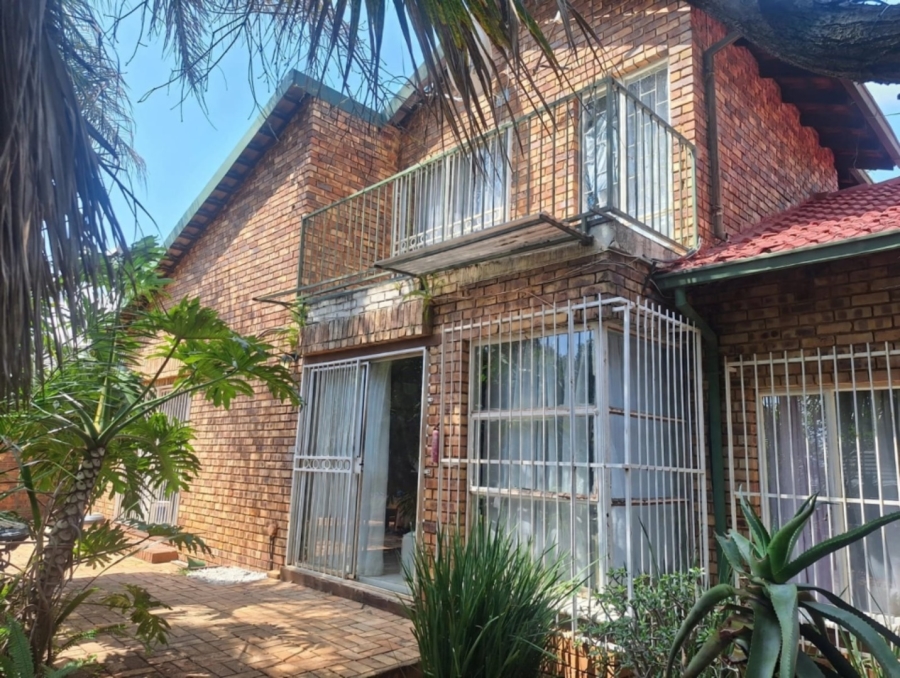 To Let 4 Bedroom Property for Rent in Moreleta Park Gauteng