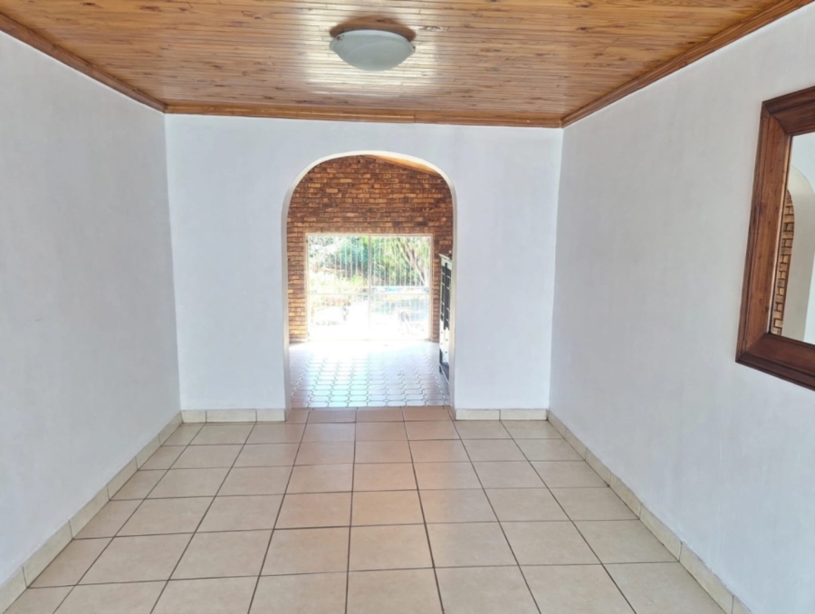 To Let 4 Bedroom Property for Rent in Moreleta Park Gauteng
