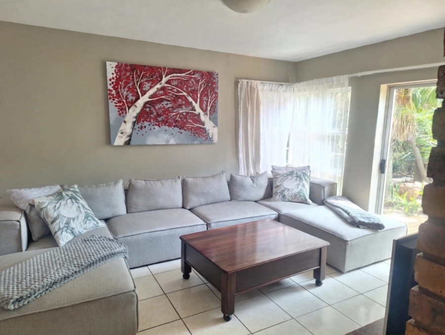 To Let 4 Bedroom Property for Rent in Moreleta Park Gauteng