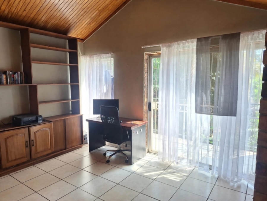 To Let 4 Bedroom Property for Rent in Moreleta Park Gauteng