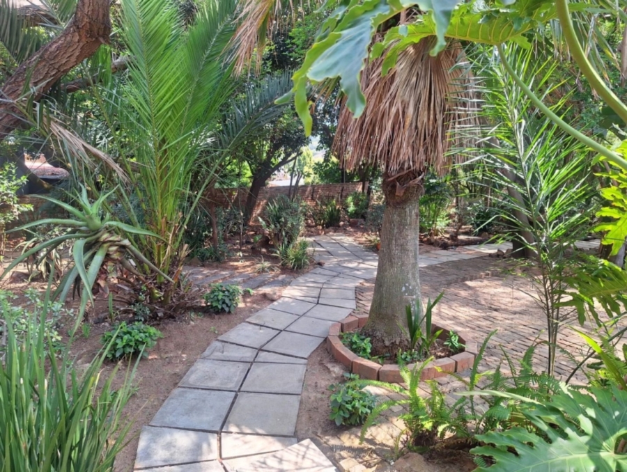 To Let 4 Bedroom Property for Rent in Moreleta Park Gauteng