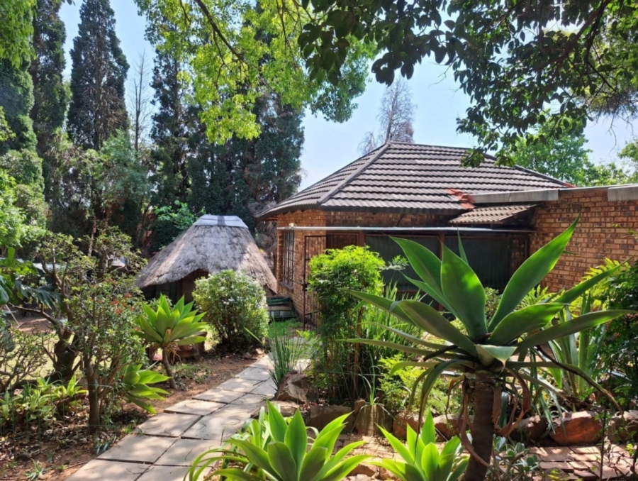 To Let 4 Bedroom Property for Rent in Moreleta Park Gauteng