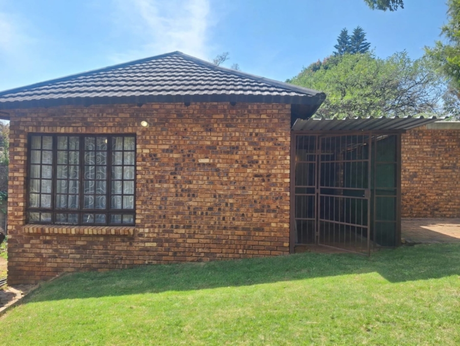 To Let 4 Bedroom Property for Rent in Moreleta Park Gauteng