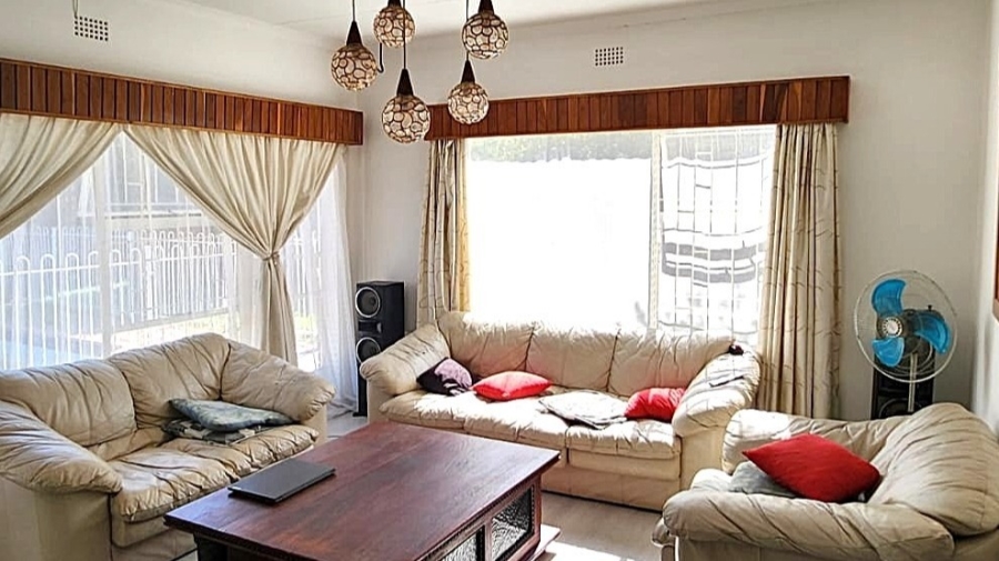 4 Bedroom Property for Sale in Mulbarton Gauteng