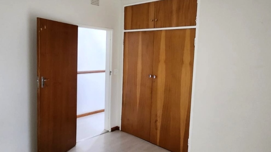 4 Bedroom Property for Sale in Mulbarton Gauteng